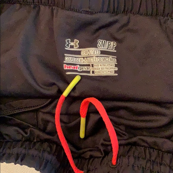 Under Armour running shorts - Picture 3 of 3